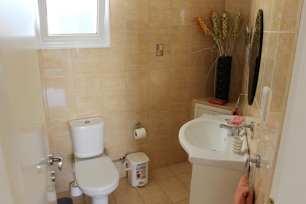 Villa Christina Paphos ภายนอก รูปภาพ