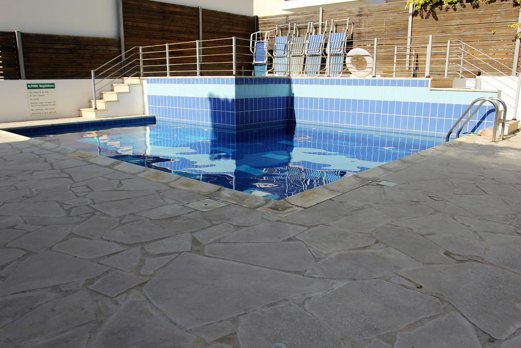 Villa Christina Paphos ภายนอก รูปภาพ