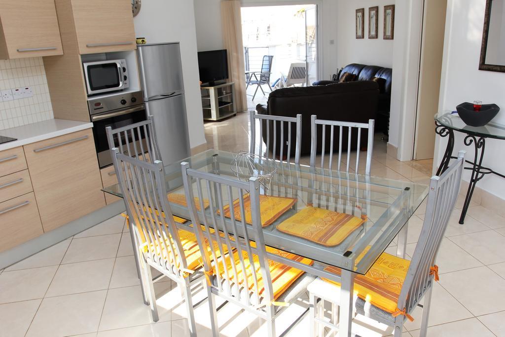 Villa Christina Paphos ภายนอก รูปภาพ