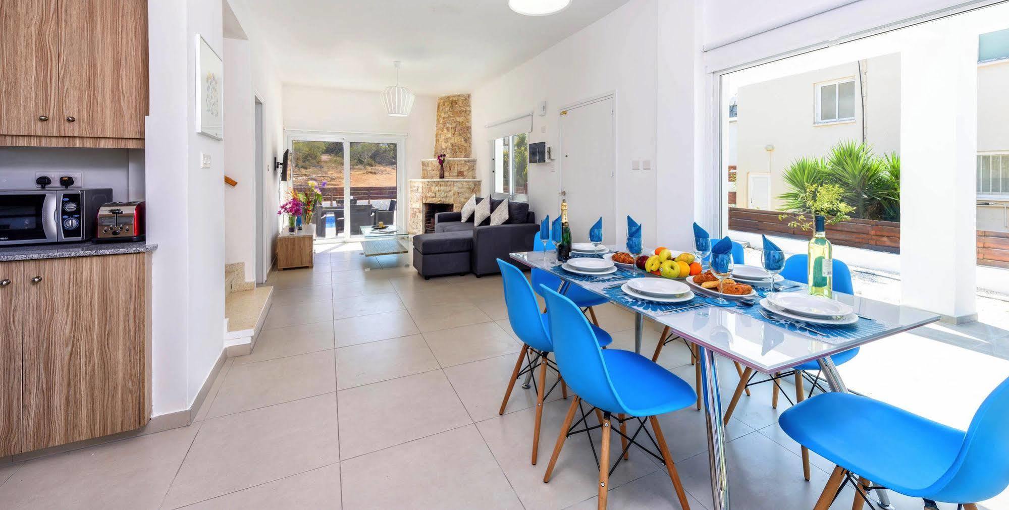 Villa Christina Paphos ภายนอก รูปภาพ