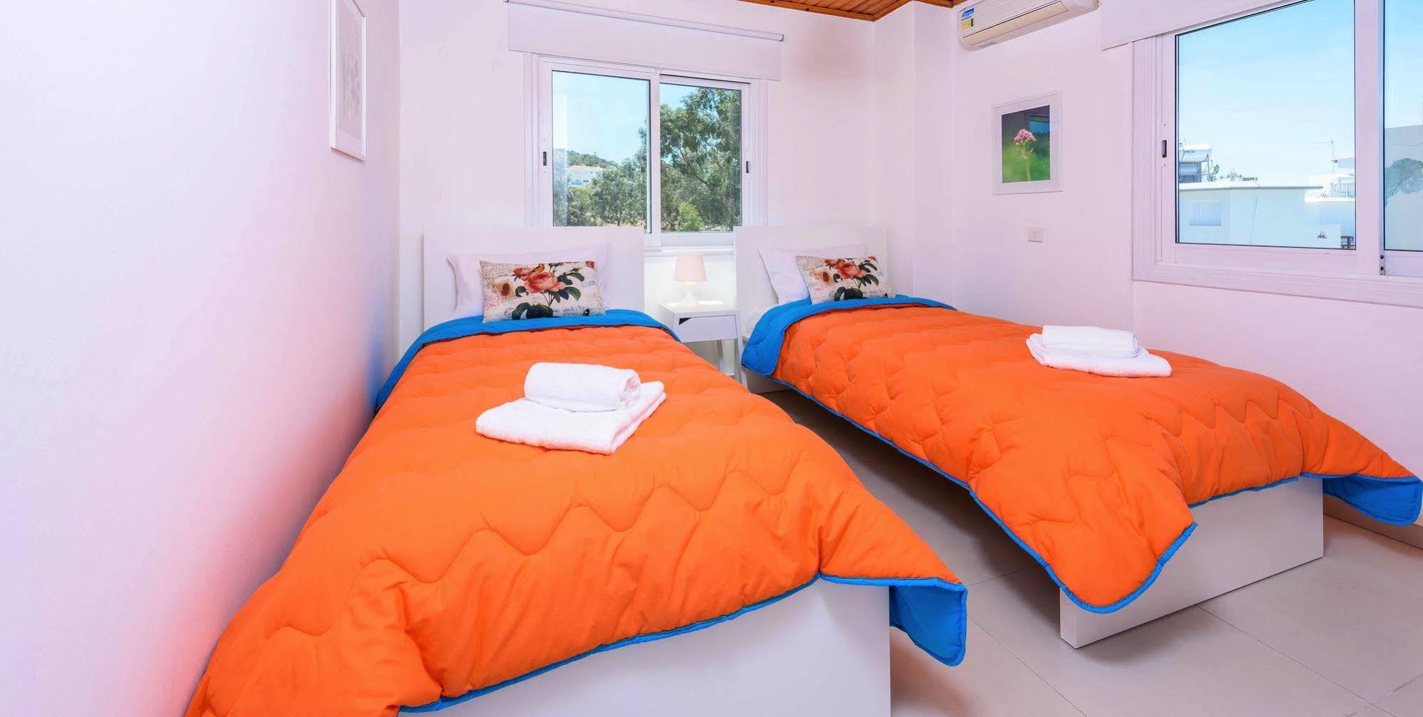 Villa Christina Paphos ภายนอก รูปภาพ